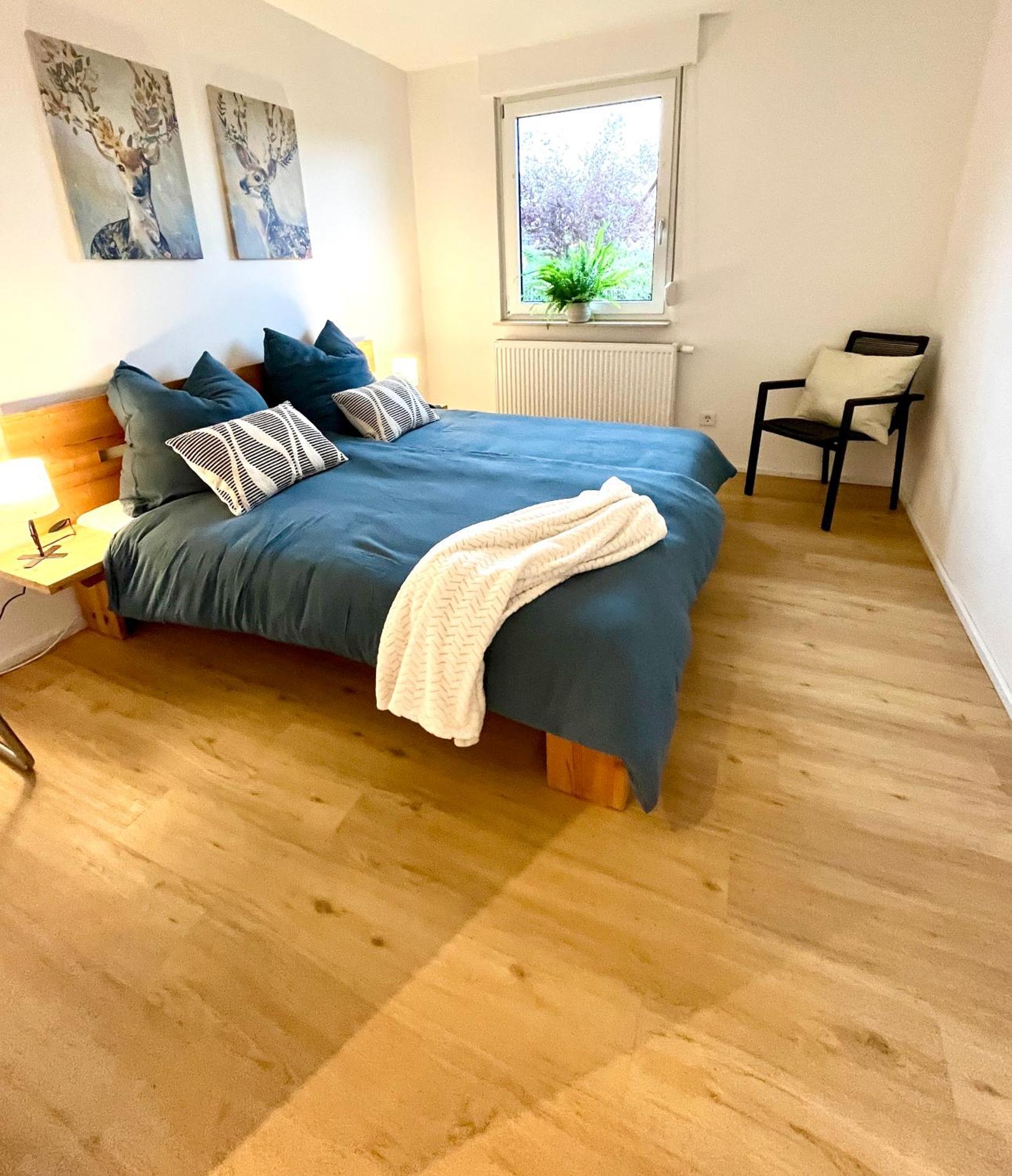 Ferienhaus Weinbergblick - Nahe Wuerzburg - 2 Schlafzimmer - Familienfreundlich - Terrasse Unterleinach Buitenkant foto